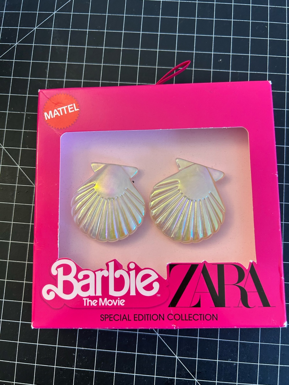 Barbie Iridescent Pearl Shell Earrings - Pink Card